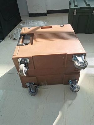 65cm x 45cm x 63.5cm Tamaño exterior Caja de alimentos aislada 90L Volumen para mantener los alimentos calientes