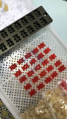 Depositador de jelly para máquinas automáticas de fabricación de caramelos.