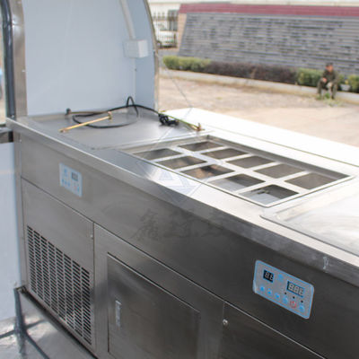 Europa cocina móvil rosquilla papas fritas hamburguesa camión de comida con mantenimiento en el campo