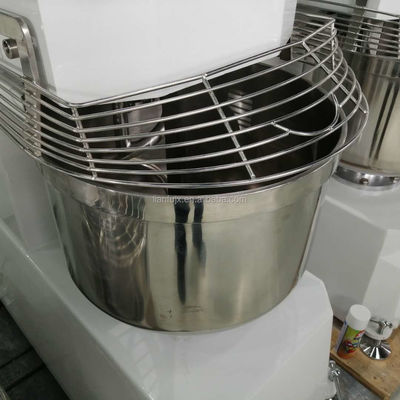 Mezclador espiral profesional para mezclar harina a medida en la producción comercial de masa de pan