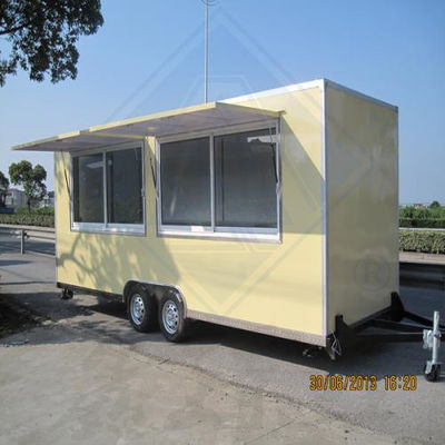Función de venta de bocadillos Trailer móvil de alimentación para carretillas de comida al aire libre
