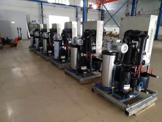 Apoyo en línea Máquina duradera para hacer hielo de escoria para automática a bordo / tierra