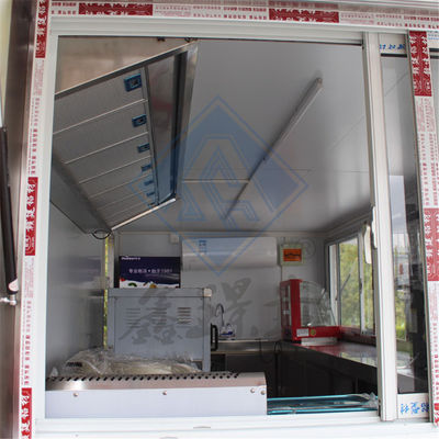 Larga vida útil 4.5M Camión de comida móvil cuadrado con ejes dobles y 3KW de potencia