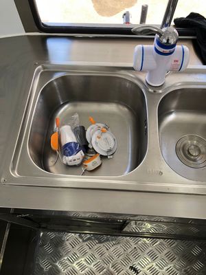 Shanghai Jingyao Carro de helados / camiones de alimentos Caravana de remolque con obras de construcción