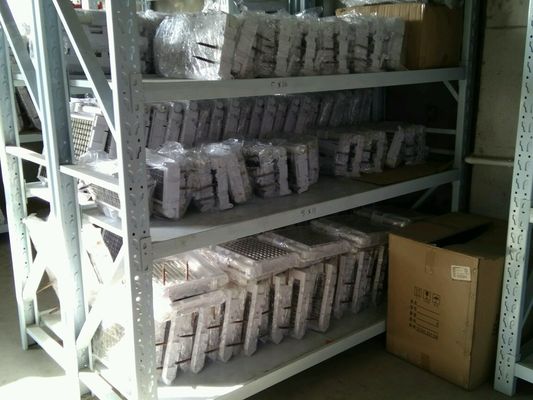 295 kg/día Máquina para hacer cubos de hielo con evaporador automático para enfriamiento por agua industrial