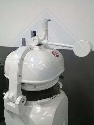 0.75kW Energía eléctrica de la masa divisoria máquina redondeadora para la línea de producción de bollitos de pan