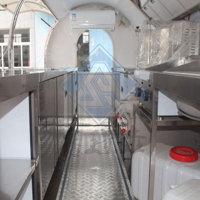 Camión de comida de calle al aire libre 500CM con techo móvil modelo redondo de ejes dobles camión de comida