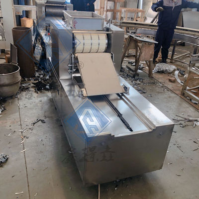 Maquinaria para la fabricación de galletas para uso comercial para el crispado de nueces blandas 2350*780*1300mm