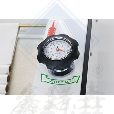 Máquina de procesamiento de pan de 220v Mini moldeador de masa pesado para baguette / pan francés