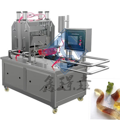 Máquina de caramelos de alta producción de 500 kg para la producción de patitos y osos gomosos en Shanghai
