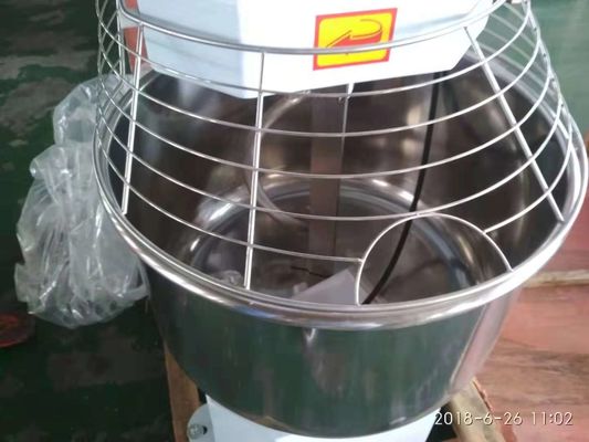 Capacidad de salida de 100 kg Mezclador de masa industrial doble movimiento doble velocidad fácil de operar