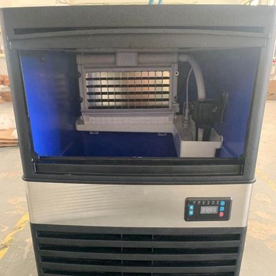 Máquina comercial para hacer cubos de hielo de tamaño 430x520x800 con una gran capacidad de almacenamiento de hielo de 1000 kg