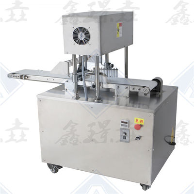 Máquina de incrustación de tres núcleos de alta capacidad y de formación de panqueques para la producción de galletas