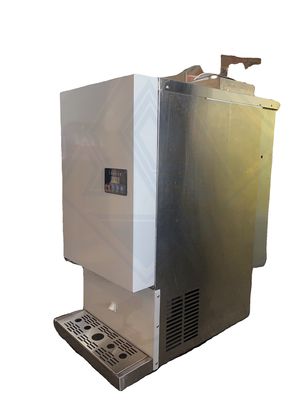 Máquina de hielo de 100 kg para la producción automática de cubitos de hielo