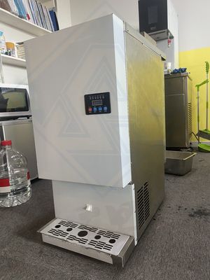 Modo de enfriamiento Cubo de refrigeración por aire Fabricante de cubos de hielo Máquina de hielo industrial de 120 kg automática