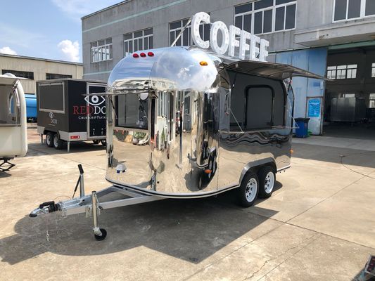 2300*1750*2100mm Remolque de carrito de comida Máquinas de bocadillos 350kg Remolque móvil de comida