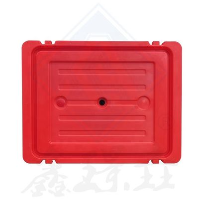 Cuadro de comida aislado de forma redonda Equipo mecánico de cocina con plato de raspado