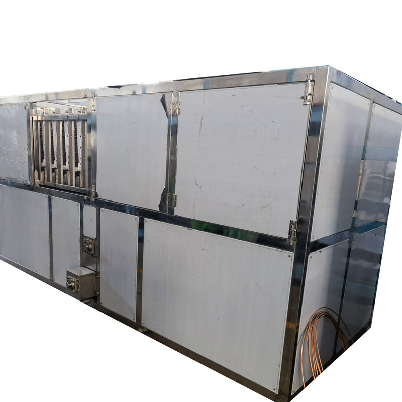 Máquina de hielo cuadrada con tamaño de hielo de 29mm*29mm*22mm y capacidad diaria de 5000 kg