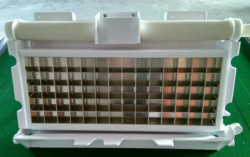 11x18 Fabricante de cubos de hielo industriales comerciales con condensador de enfriamiento de aire / agua y buen