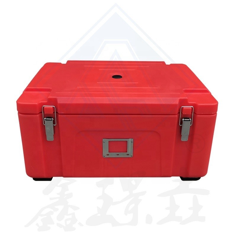 Cuadro de comida aislado de forma redonda Equipo mecánico de cocina con plato de raspado